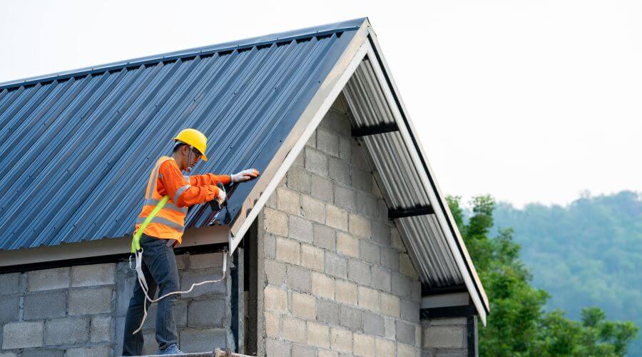 Expert Emergency Roof Repairs services in West Union, MN